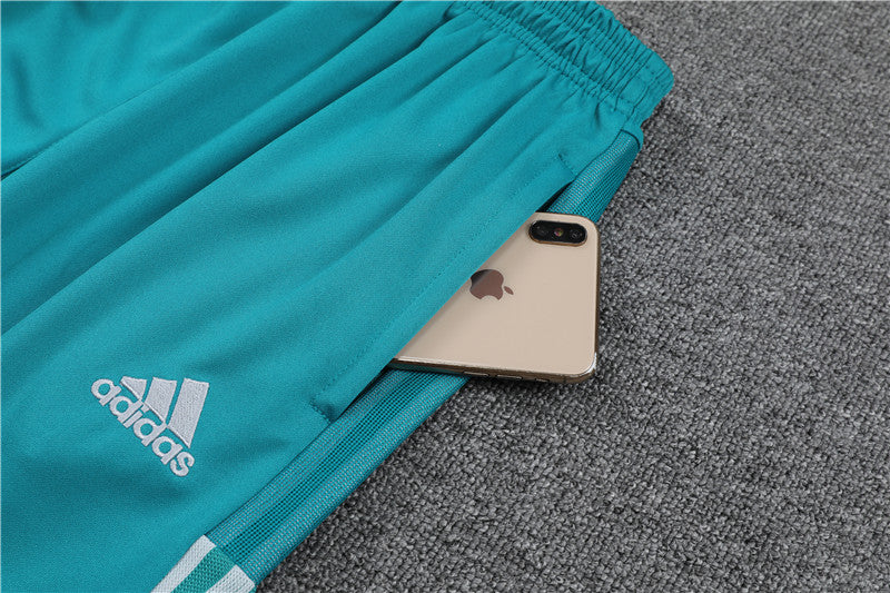Conjunto de Inverno Bayern de Munique-Adidas-Branco e Verde Água-treino-futebol-neymar jr-messi-cristiano ronaldo