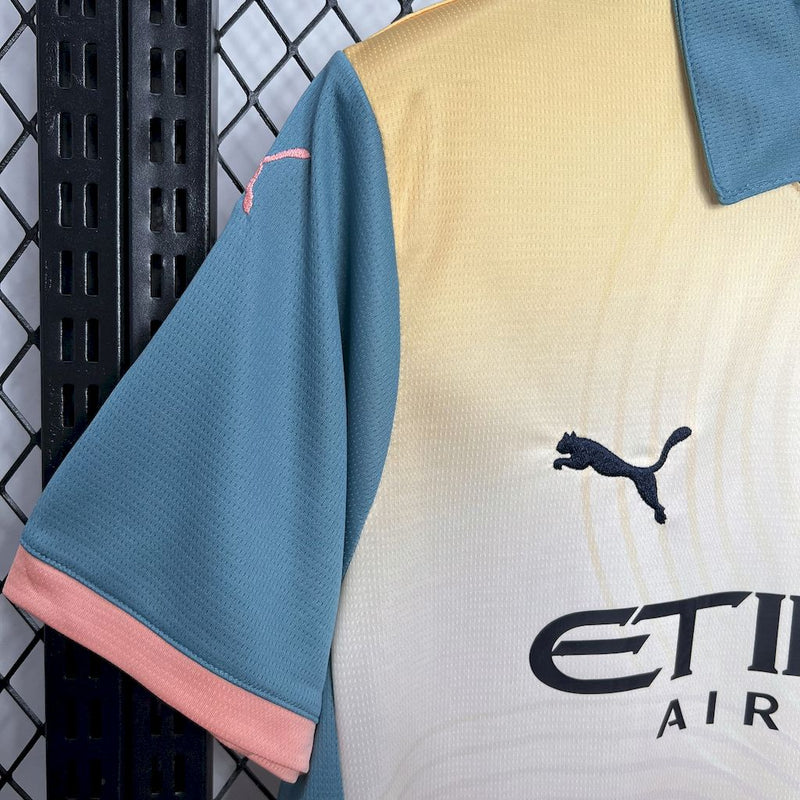 Camisa Manchester City 24/25 Definitely Maybe Oasis - Versão Torcedor Masculina