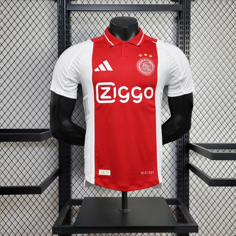camisa-ajax-home-i-1-vermelha e branca-ziggo-adidas-24-25-neymar-messi-cr7-futebol 