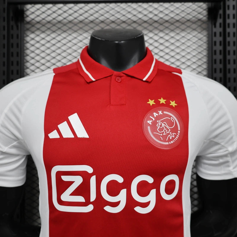 camisa-ajax-home-i-1-vermelha e branca-ziggo-adidas-24-25-neymar-messi-cr7-futebol 