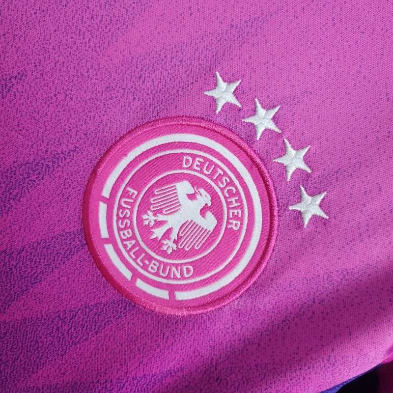 camisa-alemanha-away-ii-2-rosa e azul-adidas-24-25-feminina-neymar-messi-cr7-futebol 