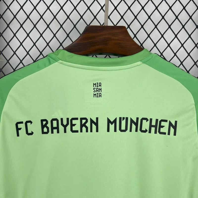 camisa-bayern de munique-goleiro-verde-t-mobile-adidas-25-26-neymar-messi-cr7-futebol
