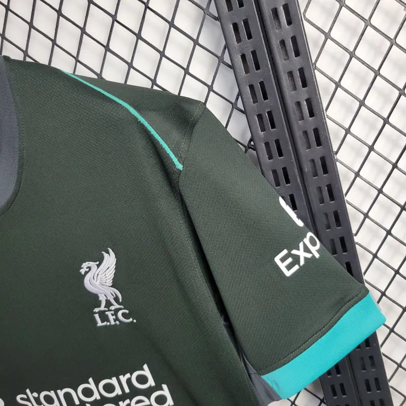 camisa-liverpool-away-ii-2-verde-standard chartered-nike-24-25-neymar-messi-cr7-futebol