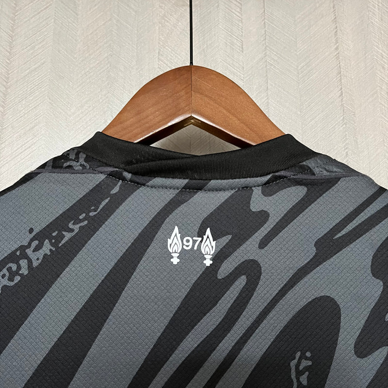 camisa-liverpool-goleiro-preta-standard chartered-nike-24-25-neymar-messi-cr7-futebol