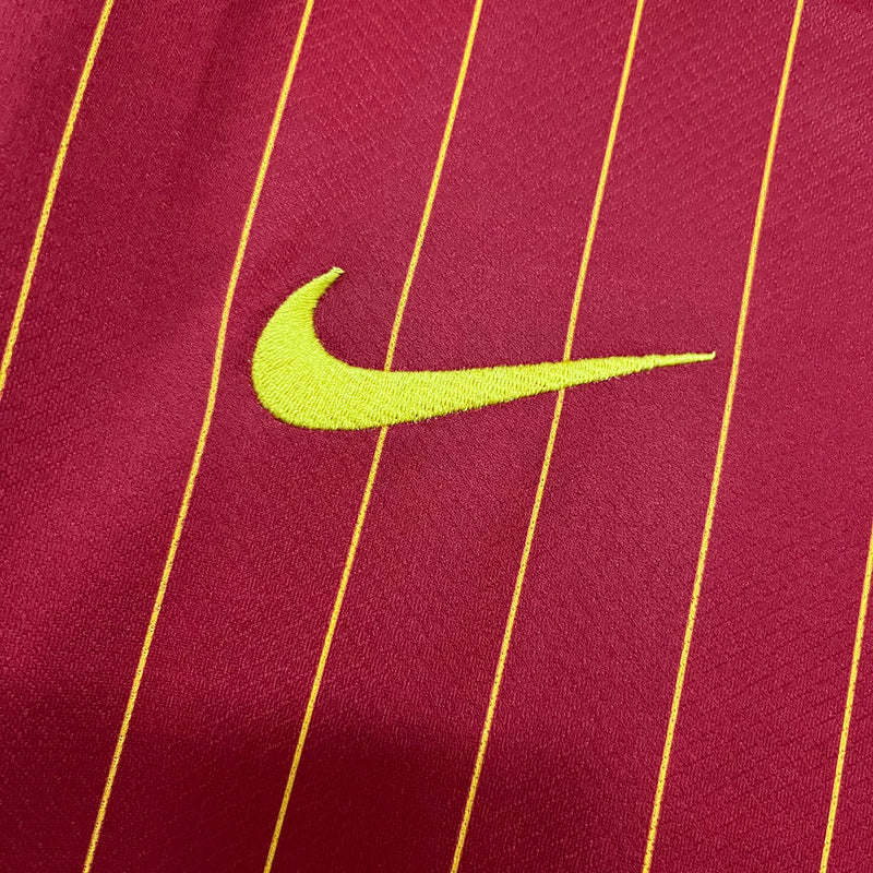 camisa-liverpool-home-i-1-vermelha-standard chartered-nike-24-25-neymar-messi-cr7-futebol