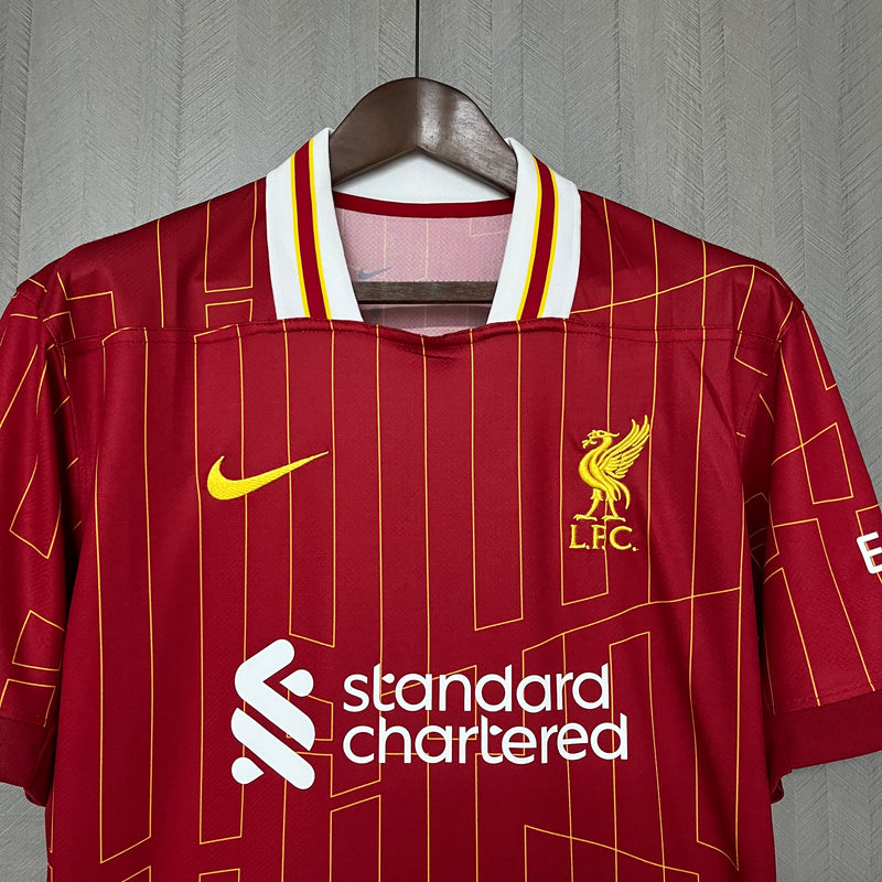 camisa-liverpool-home-i-1-vermelha-standard chartered-nike-24-25-neymar-messi-cr7-futebol