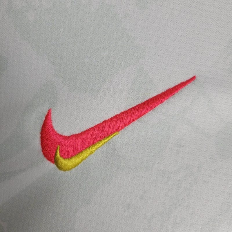 camisa-liverpool-third-iii-3-branca-standard chartered-nike-24-25-neymar-messi-cr7-futebol 