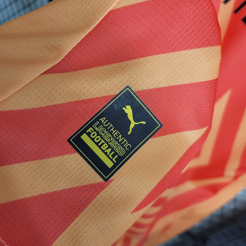 camisa-milan-goleiro-laranja-emirates fly better-puma-23-24-neymar-messi-cr7-futebol