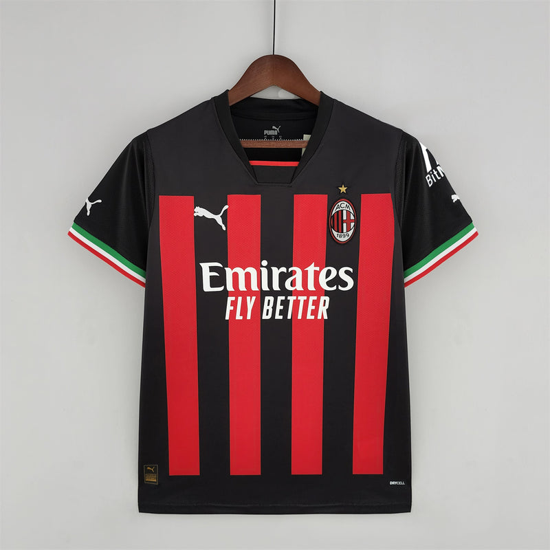 camisa-milan-home-i-1-rubro negra-emirates fly better-puma-23-24-neymar-messi-cr7-futebol