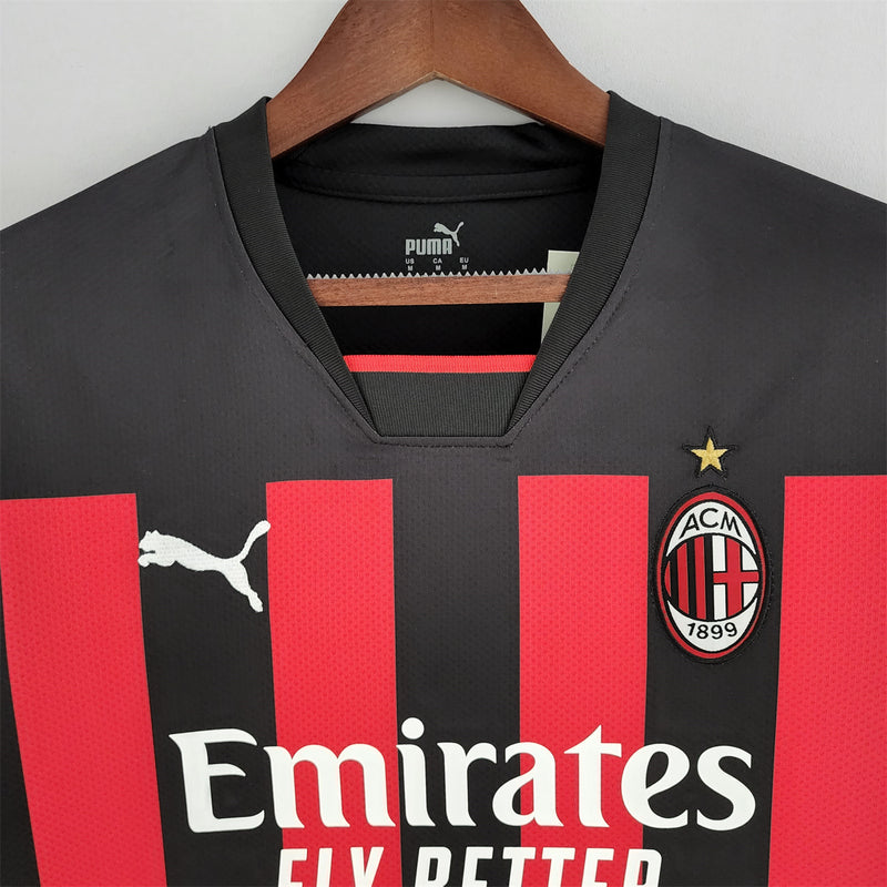 camisa-milan-home-i-1-rubro negra-emirates fly better-puma-23-24-neymar-messi-cr7-futebol