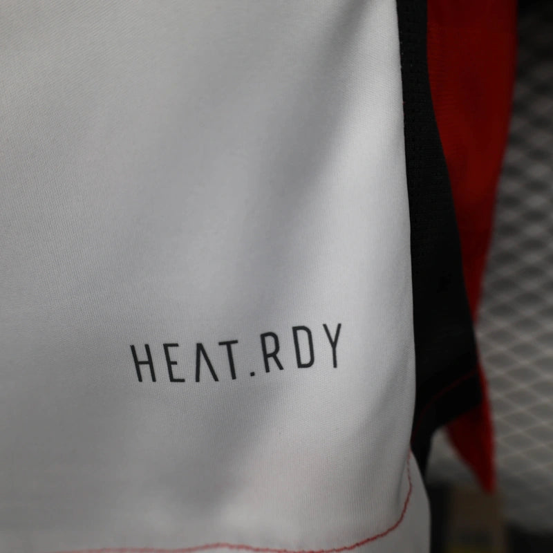 camisa-river plate-home-i-1-vermelha e branca-codere-adidas-25-26-neymar-messi-cr7-futebol 
