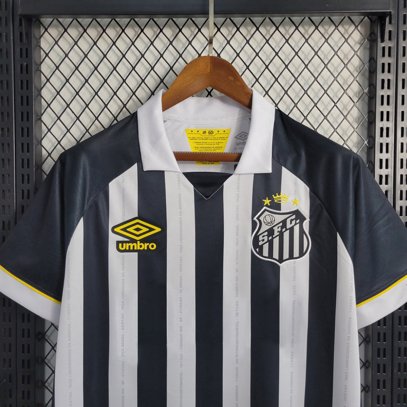 camisa-santos-away-ii-2-listrrada-masculina-umbro-23-24-neymar-messi-cr7-futebol 