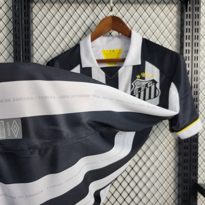 camisa-santos-away-ii-2-listrrada-masculina-umbro-23-24-neymar-messi-cr7-futebol 