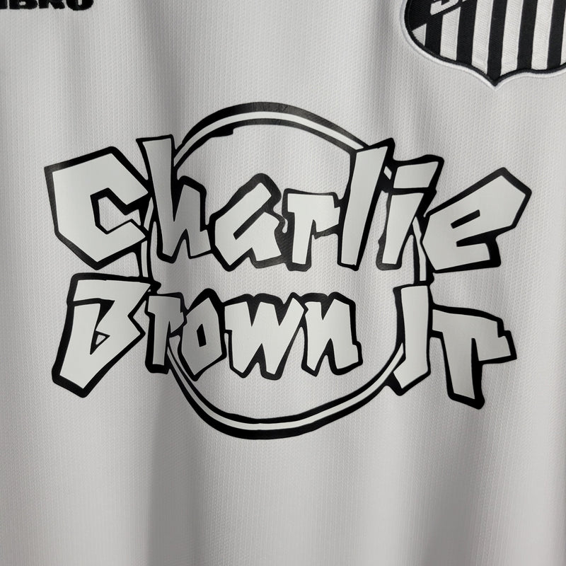 camisa-santos-charlie brown jr-branca-umbro-22-23-neymar-messi-cr7-futebol