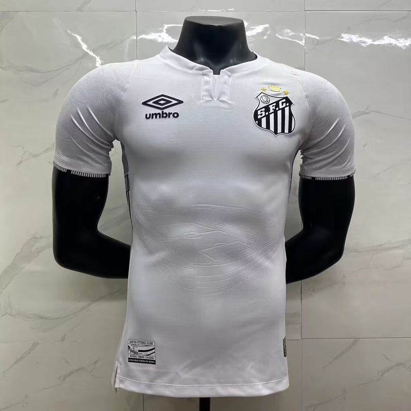 camisa-santos-home-i-1-branca-umbro-24-25-jogador-neymar-messi-cr7-futebol 