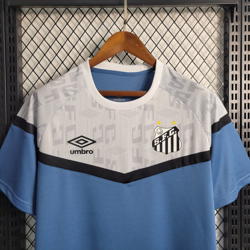 camisa-santos-training-azul claro e branca-umbro-23-24-neymar-messi-cr7-futebol 